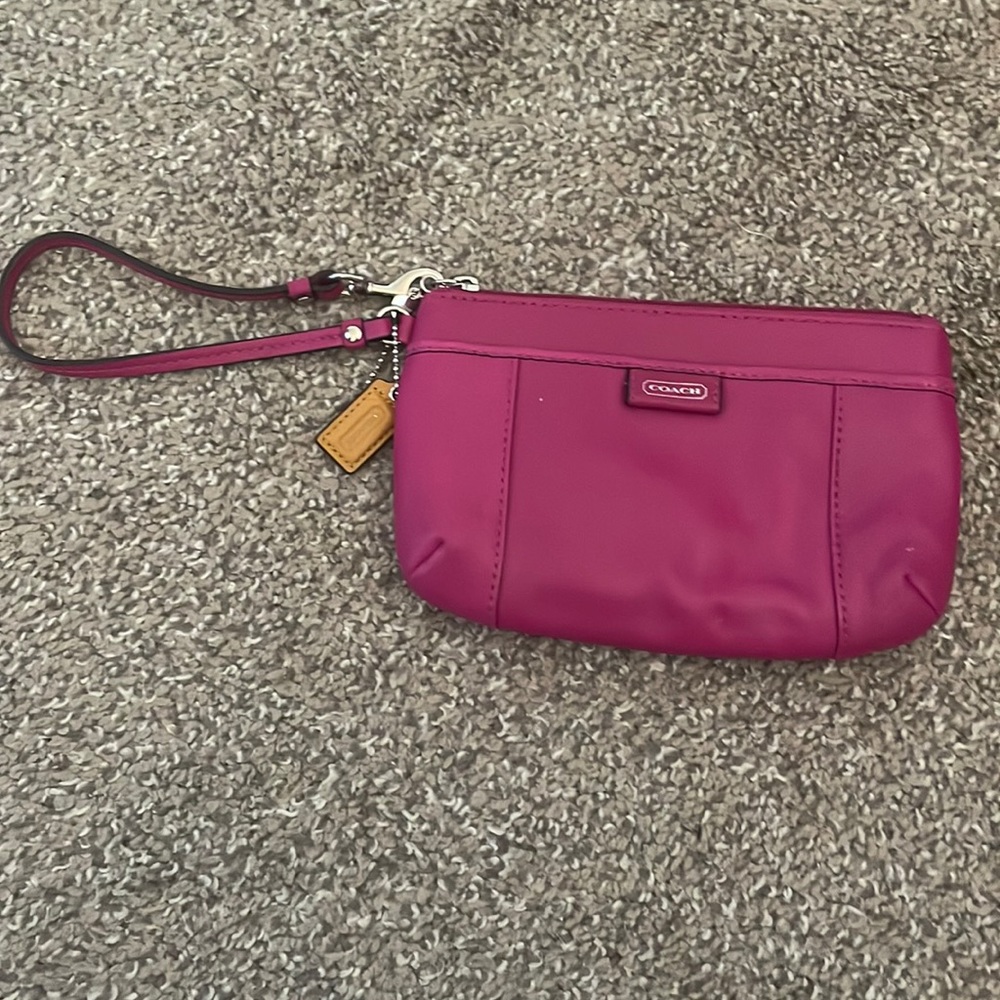 Coach Prink Wristlet